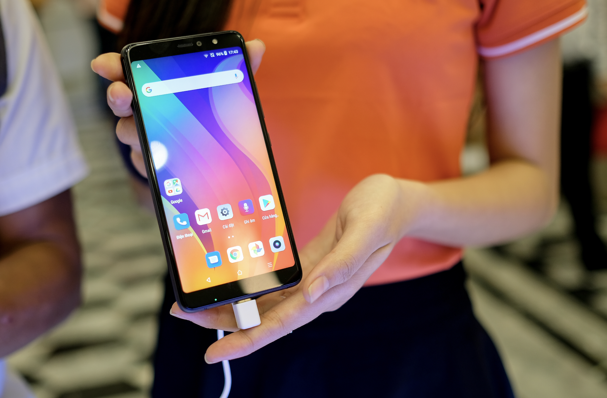 'Vingroup da dung, nhung toi tiec cho thuong hieu smartphone Viet' hinh anh