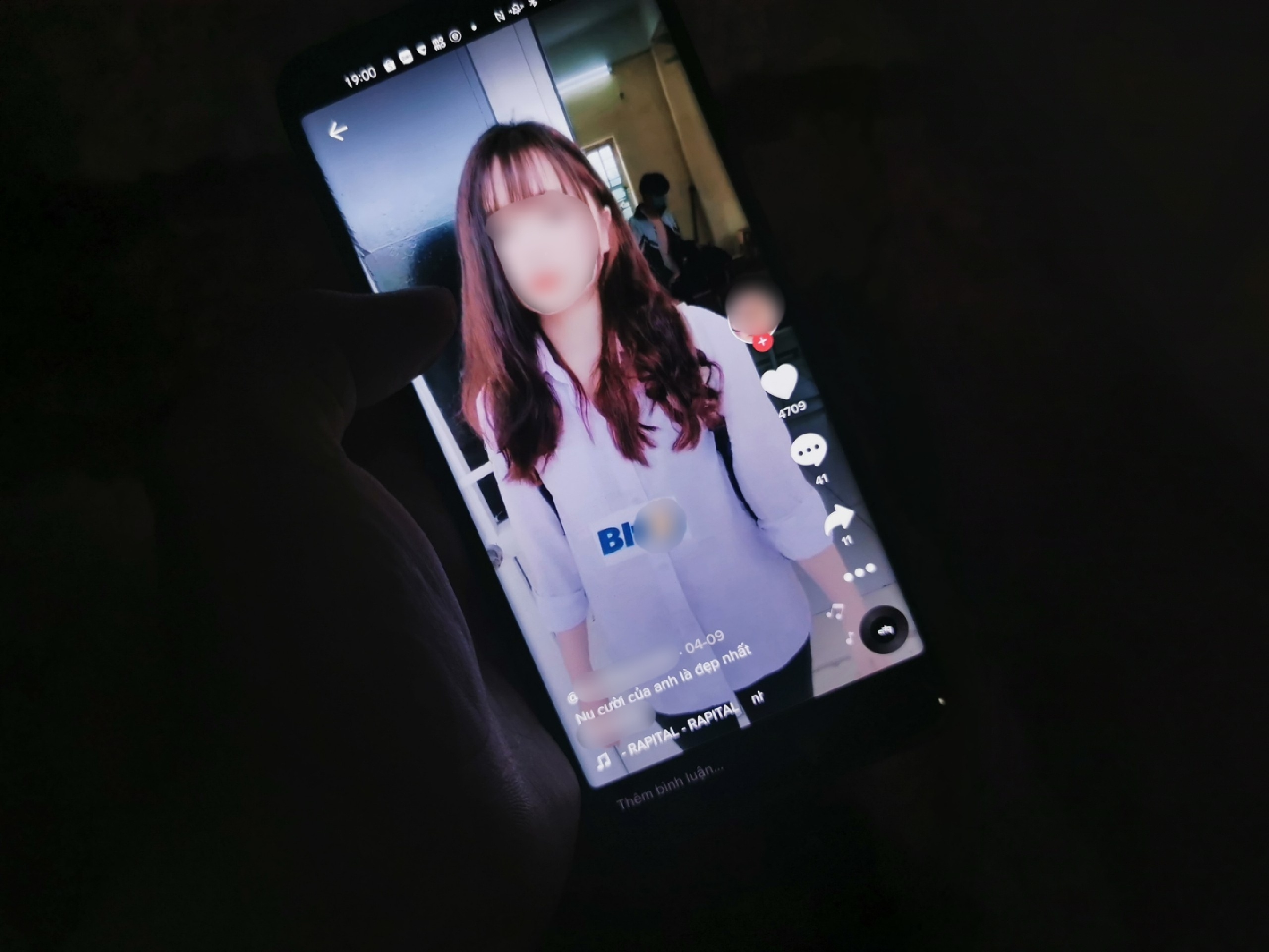 Sau Cong Vinh, app ca do dung nu sinh de quang cao tren TikTok hinh anh