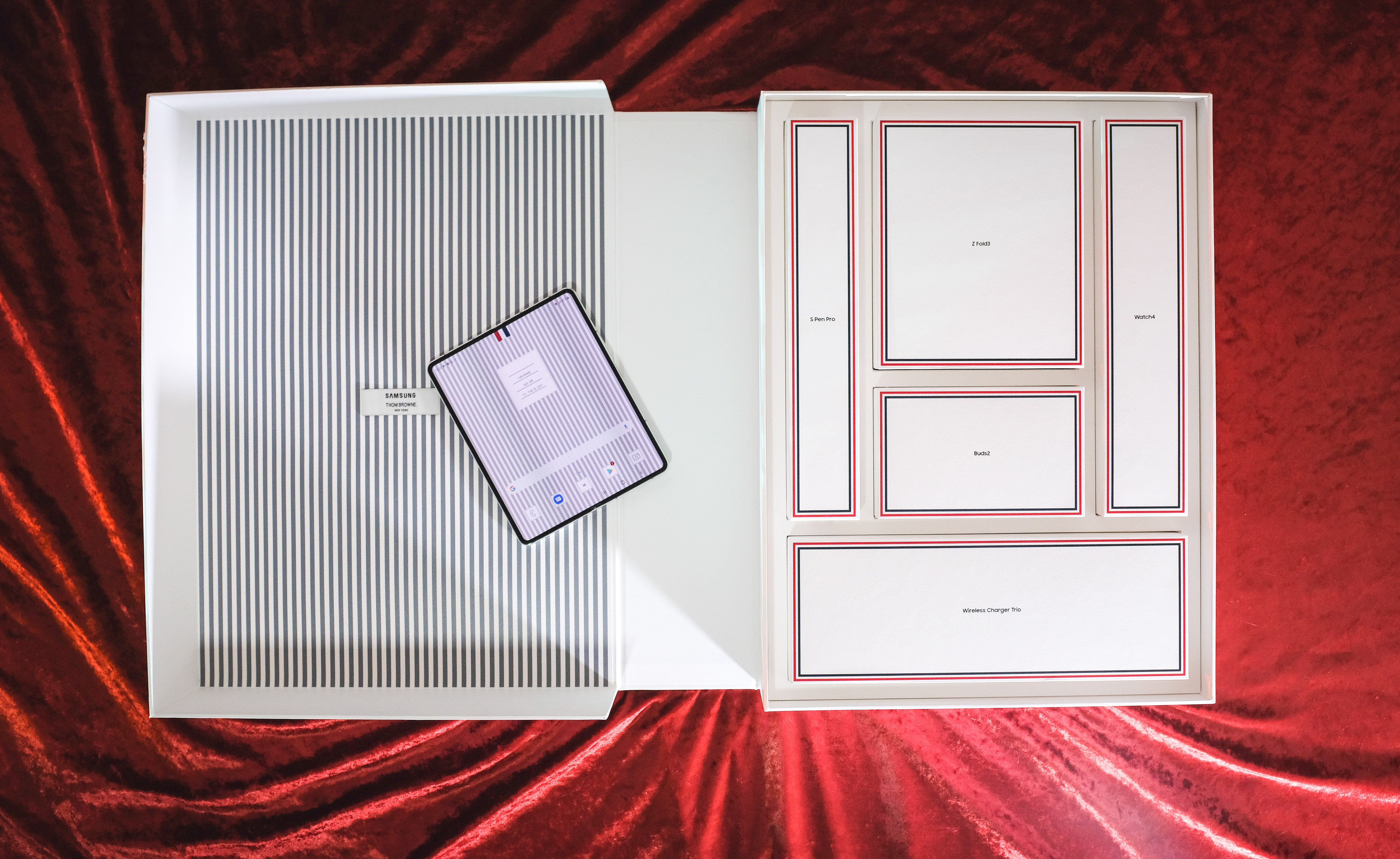 samsung galaxy fold3 thom browne anh 2