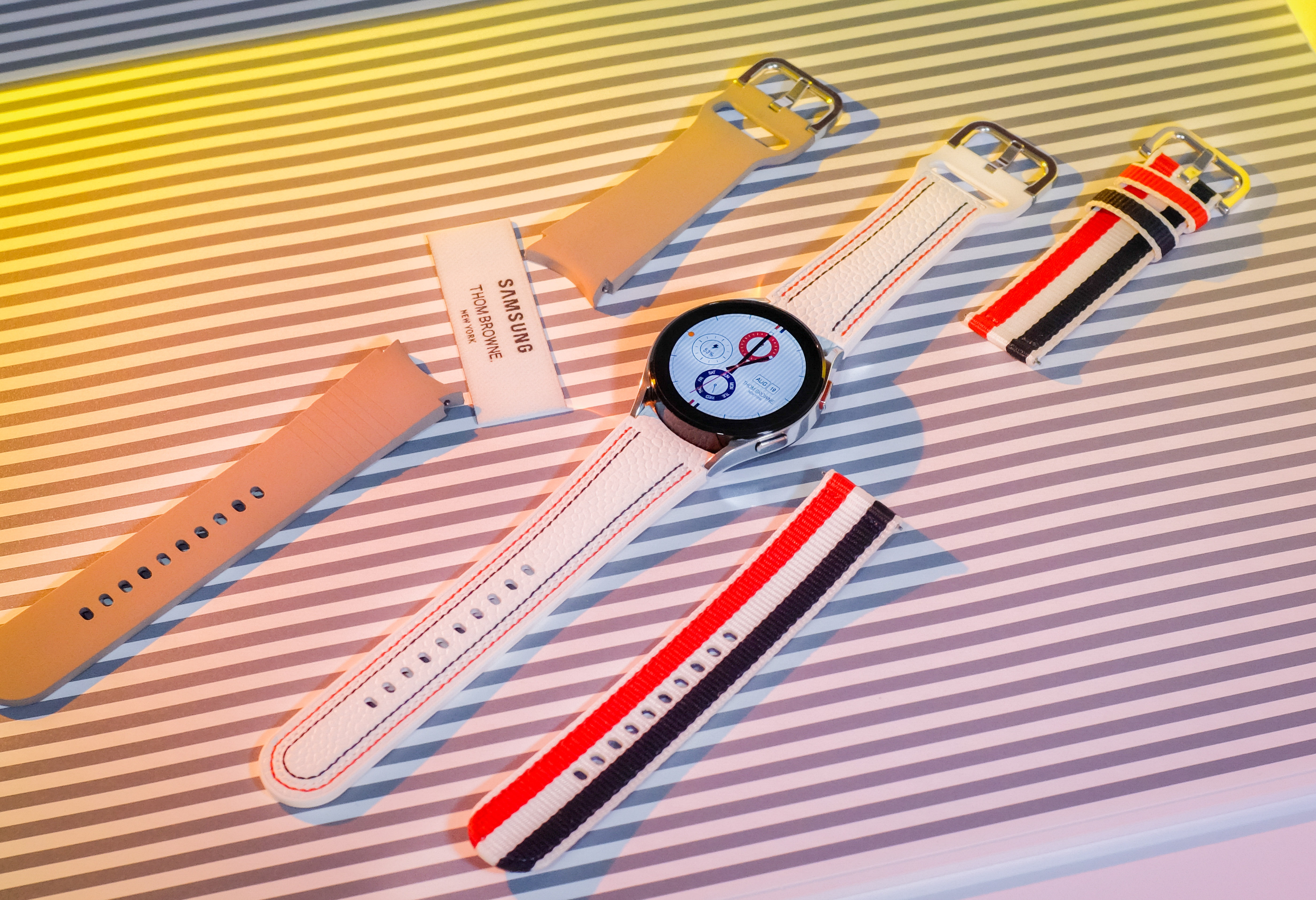 samsung galaxy fold3 thom browne anh 15