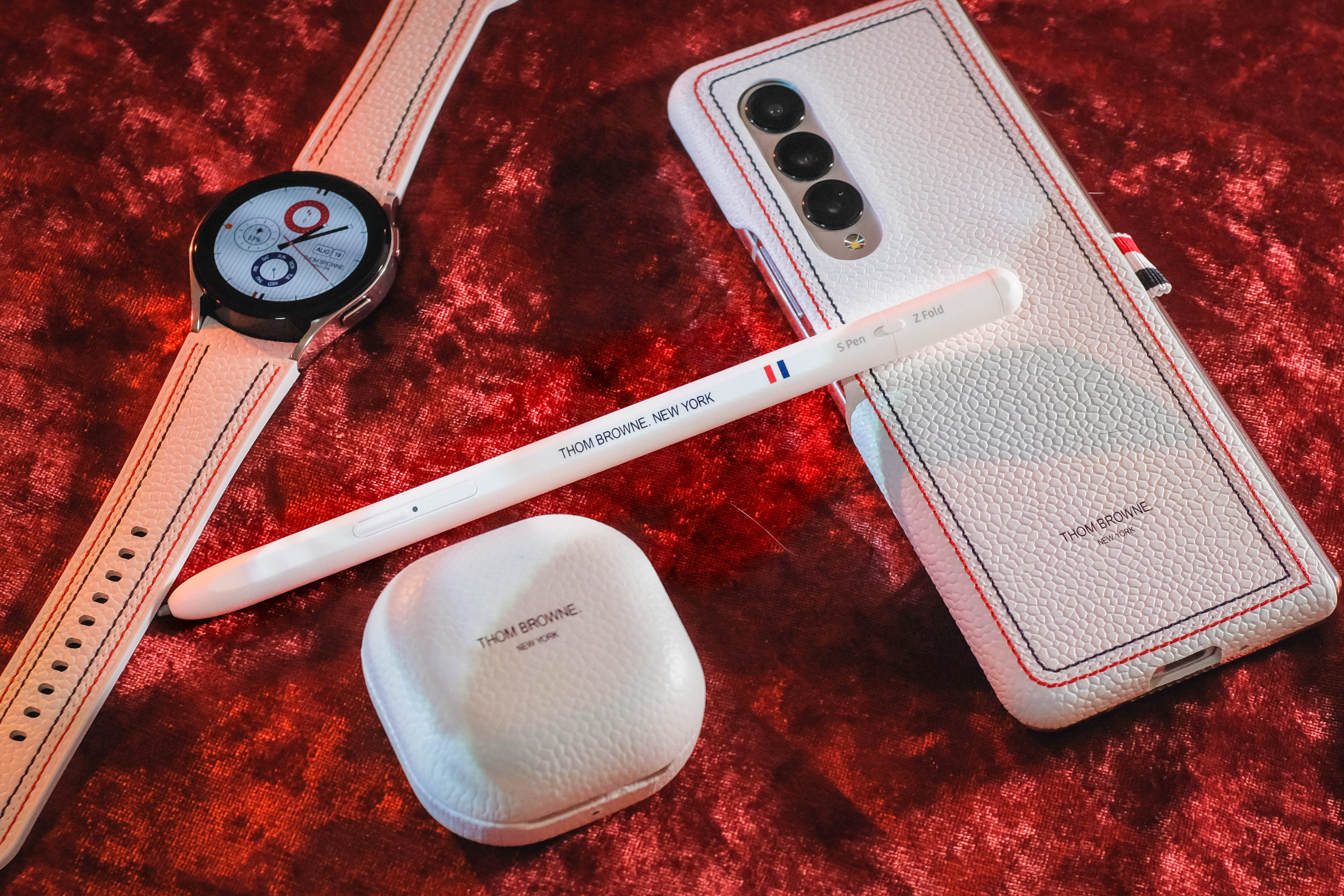 samsung galaxy fold3 thom browne anh 17