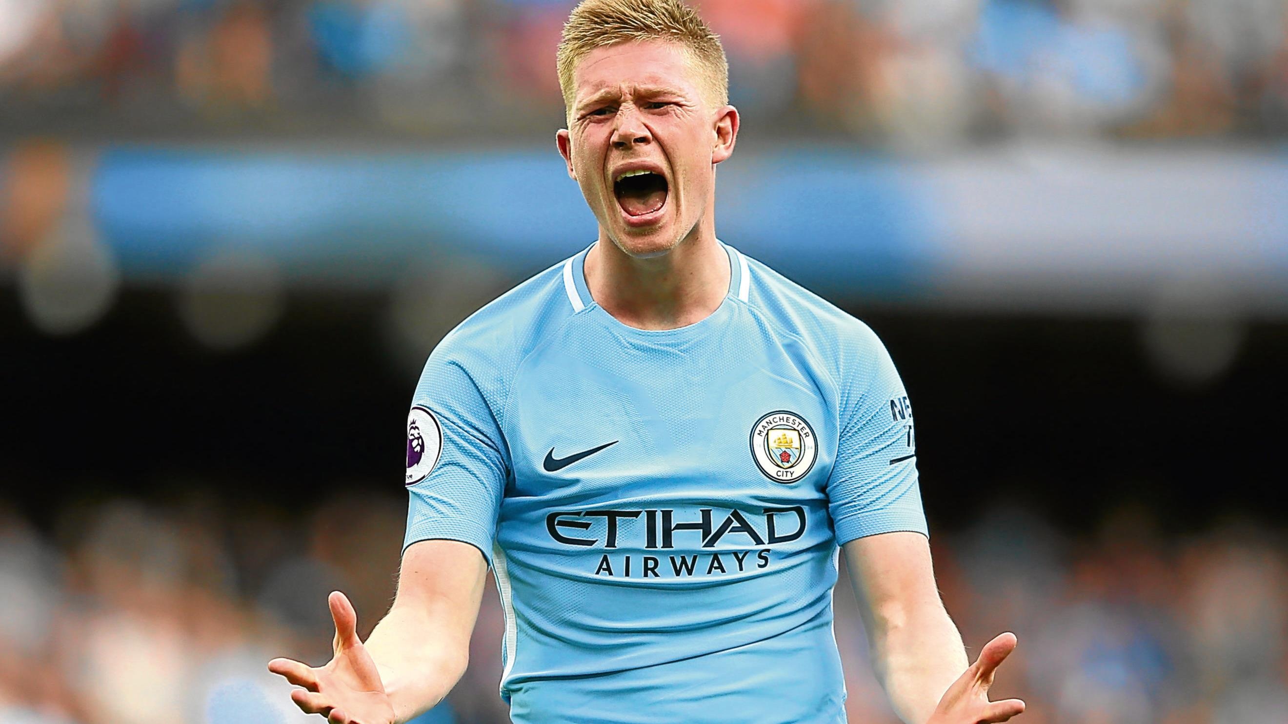 De Bruyne thanh tro cuoi khi lam thu mon hinh anh