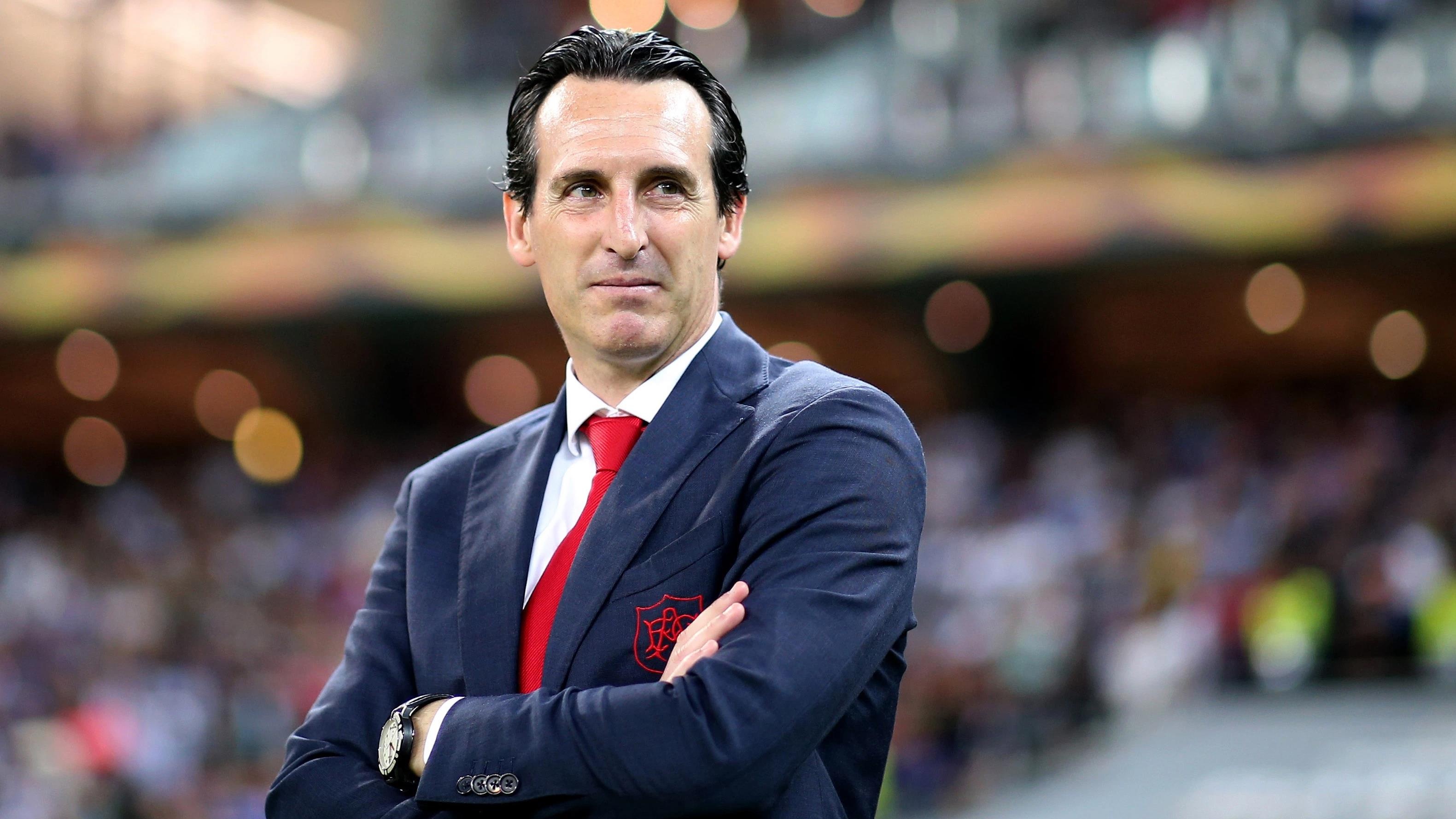 HLV Arsenal ke ve ban thang va danh hieu dau tien hinh anh