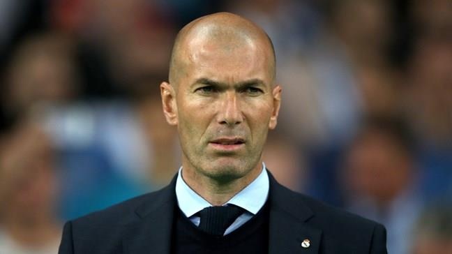 Real Madrid de y HLV Tottenham thay Zidane hinh anh