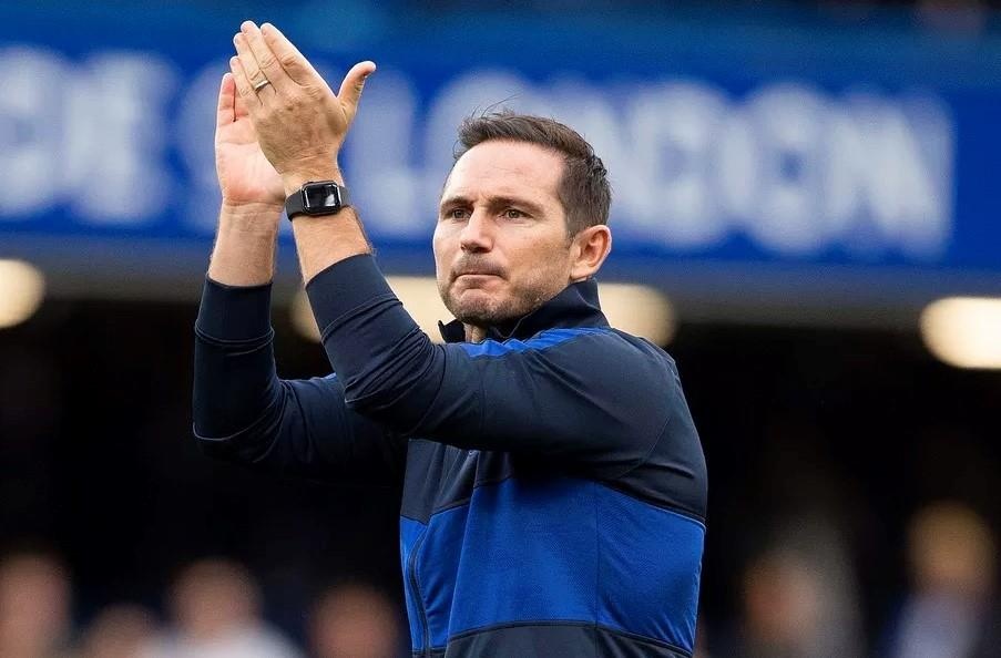 HLV Lampard don tin vui ve luc luong hinh anh