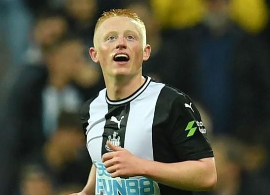 Sao tre ghi ban vao luoi MU nhan muc luong thap hinh anh