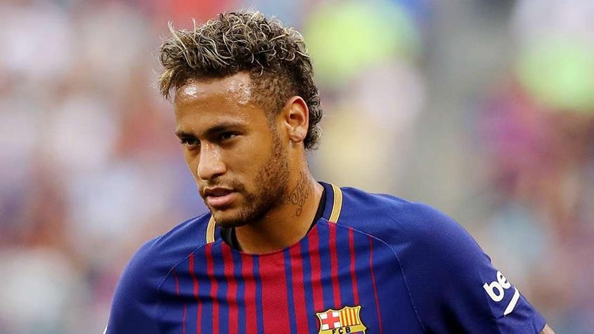 Neymar vang bong trong doi hinh tieu bieu Barca 10 nam qua hinh anh