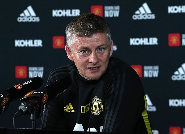 HLV Solskjaer len tieng dam bao tuong lai cua Paul Pogba hinh anh