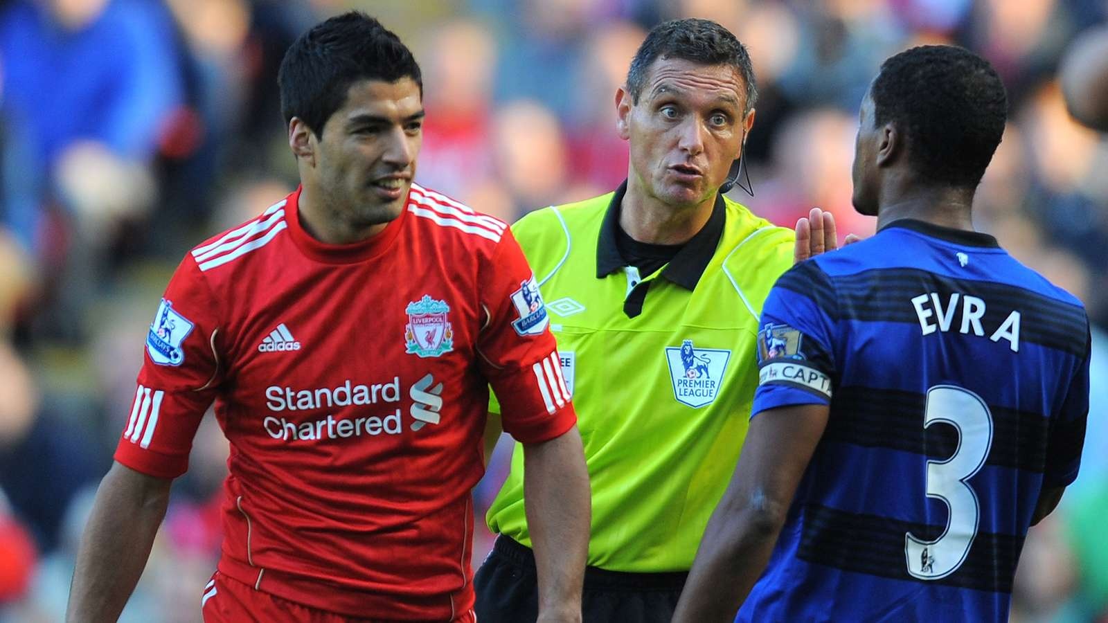 Huyen thoai Liverpool nhan sai vu mac ao ung ho Suarez anh 2