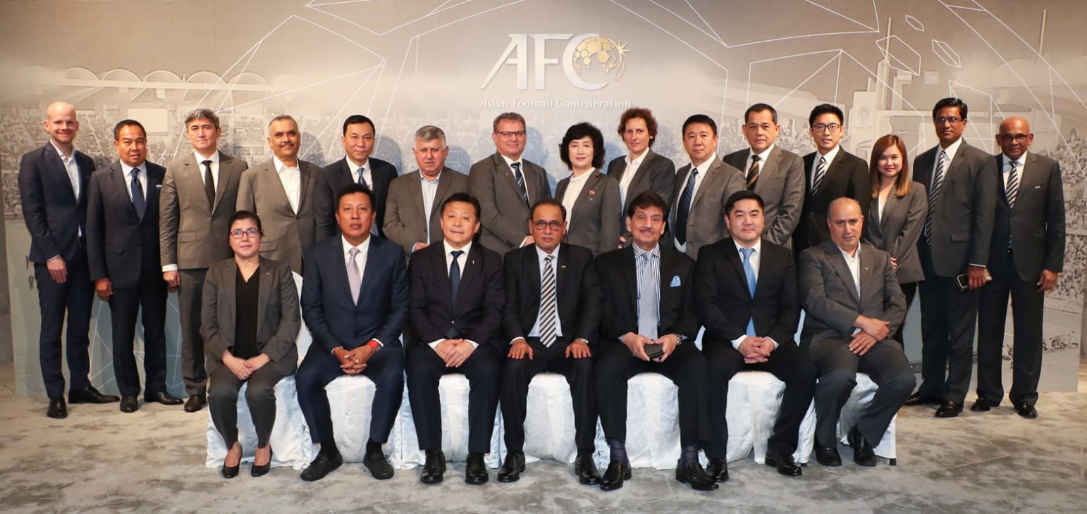 AFC tang so doi du Champions League, mo ra co hoi cho Viet Nam hinh anh