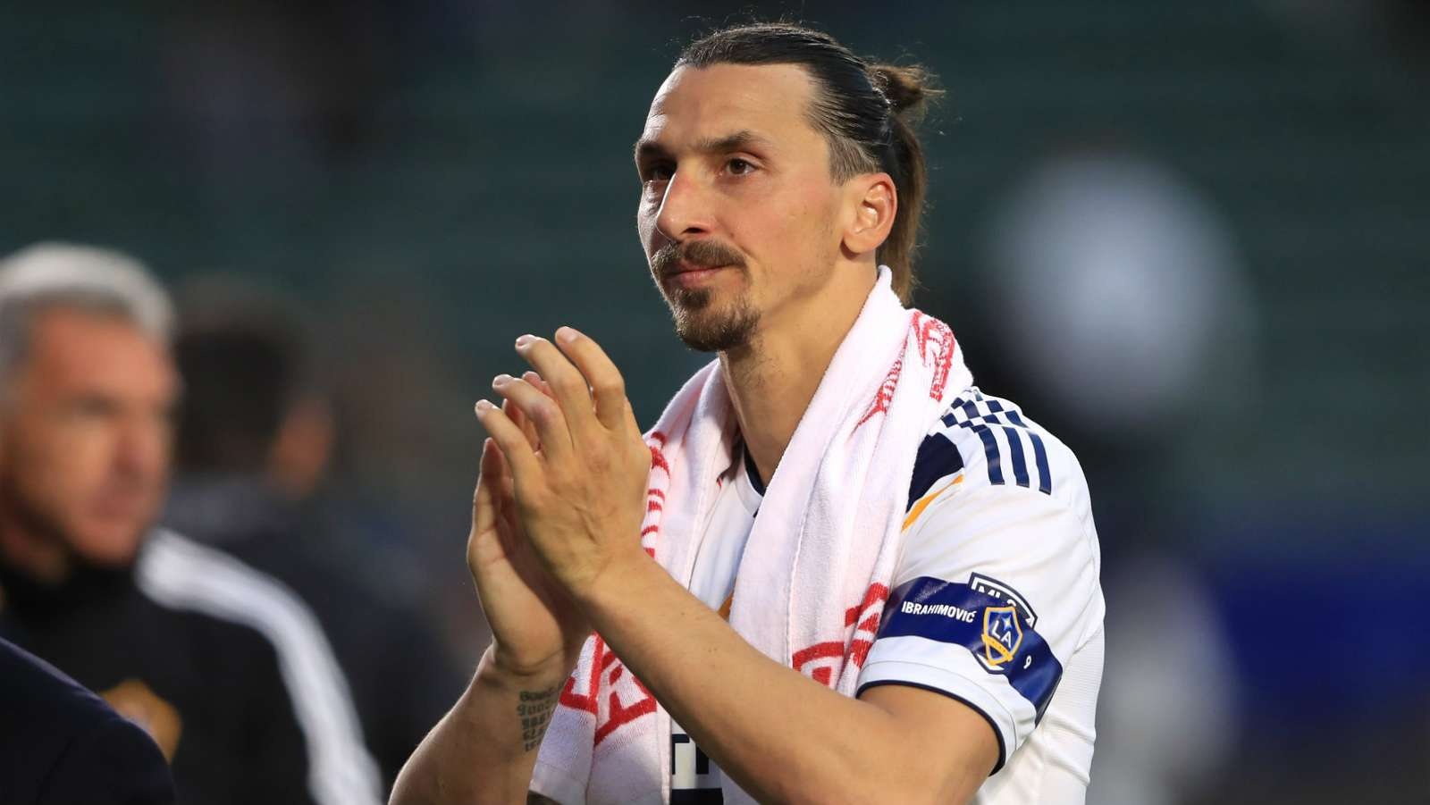 Ibrahimovic up mo viec quay tro lai La Liga anh 1