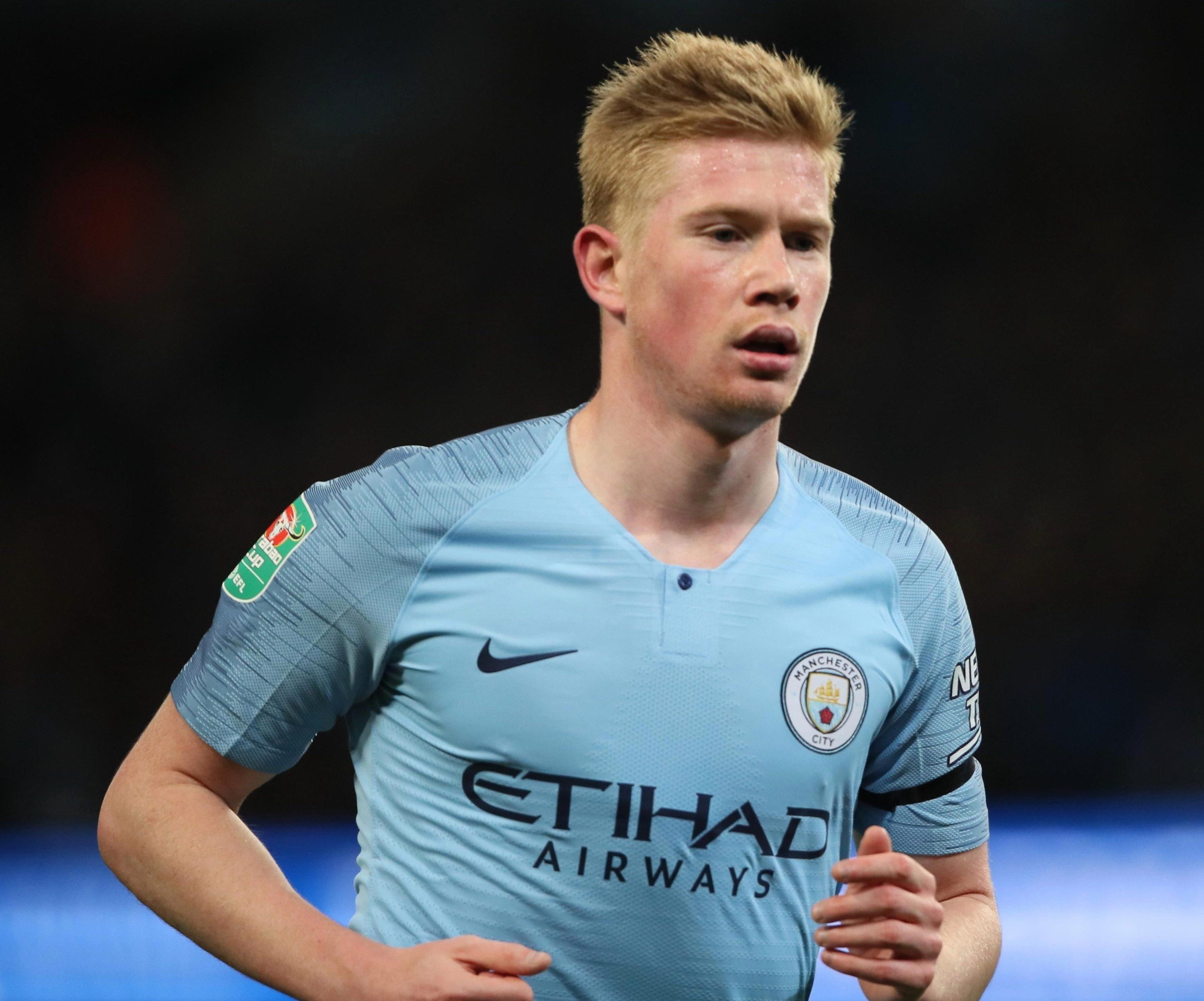 De Bruyne thich duoc thi dau tai Anfield hinh anh