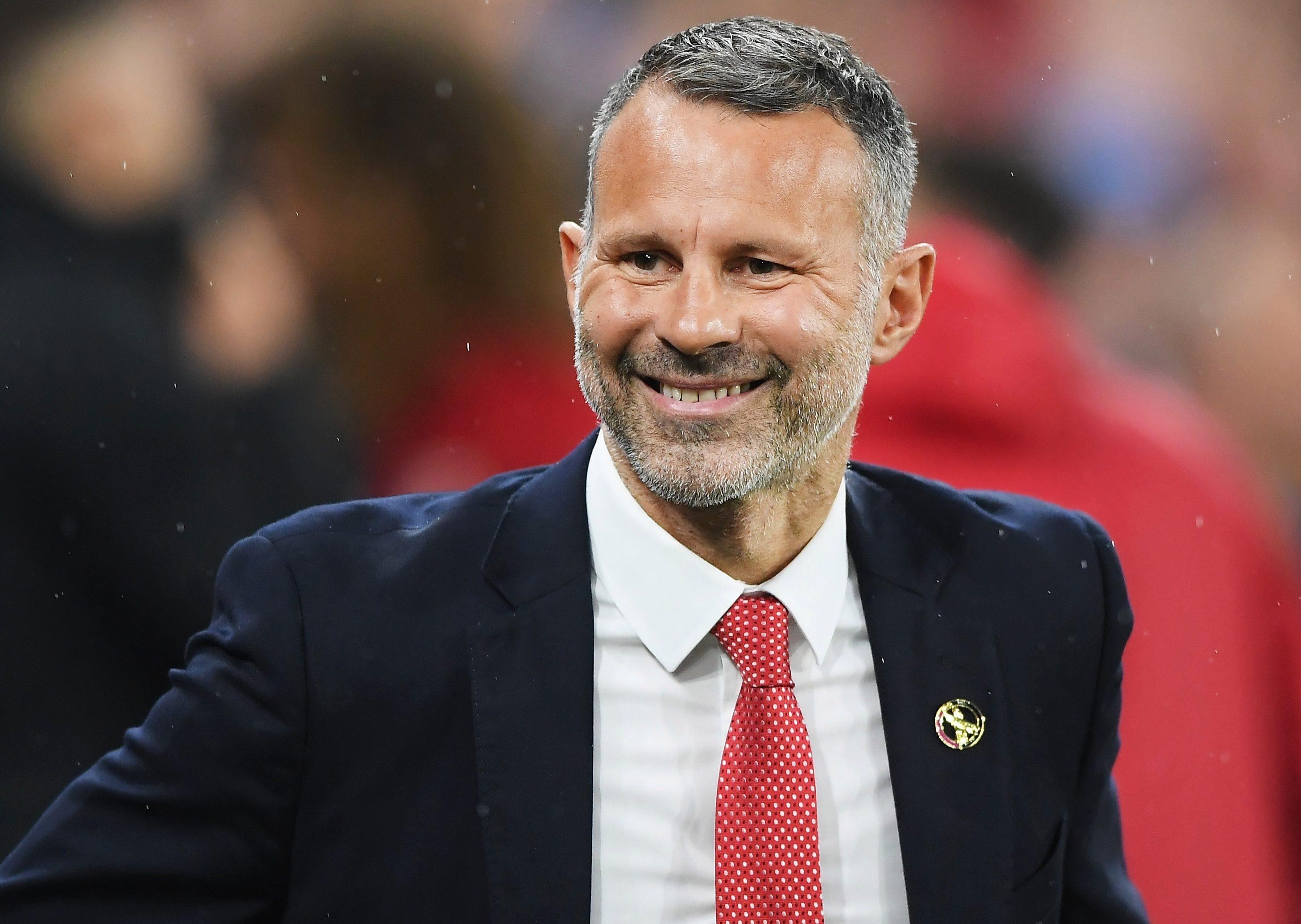 Ryan Giggs cua do nu co dong vien MU hinh anh