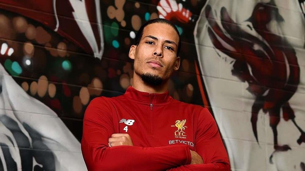 Van Dijk nhan giai cau thu an tuong nhat nam 2019 hinh anh