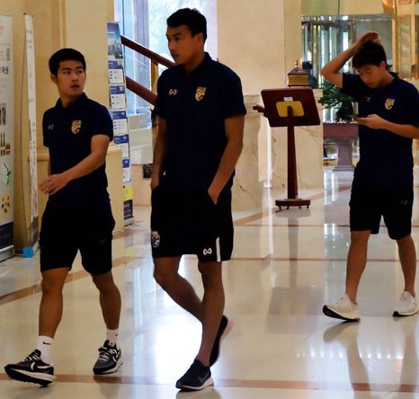 Doi tuyen Thai Lan an sang muon tai khach san anh 2