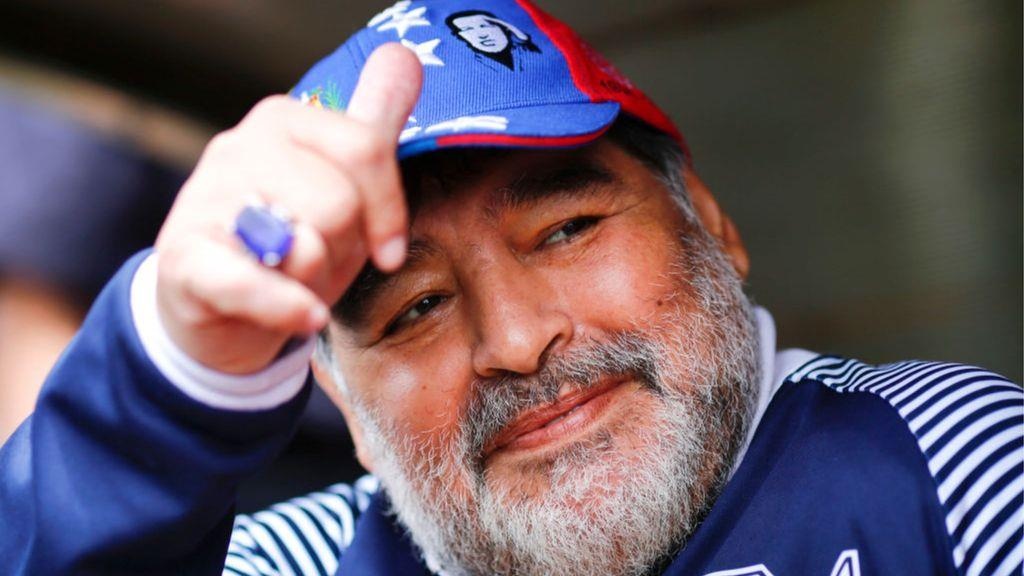 Diego Maradona tu chuc sau 72 ngay dan dat doi Gimnasia hinh anh