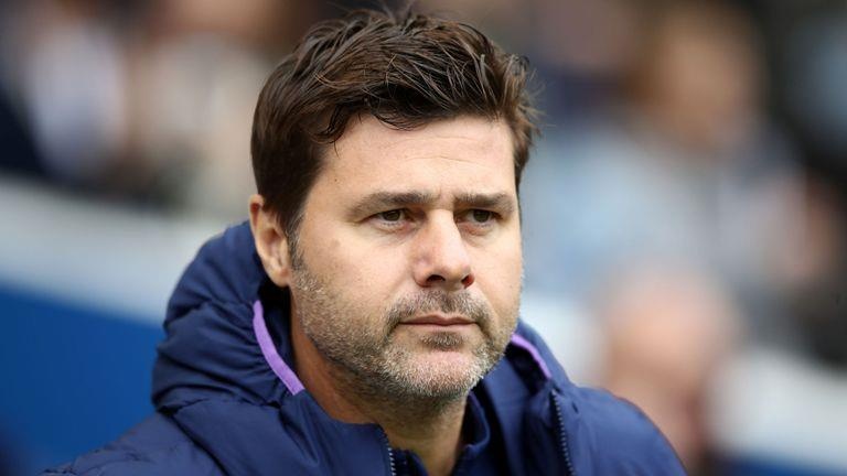 HLV Pochettino gui loi tri an den cau thu Tottenham hinh anh