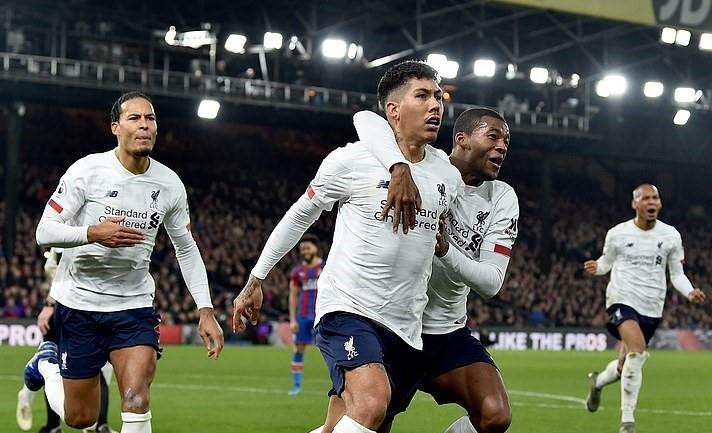 Liverpool huong loi tu VAR hinh anh