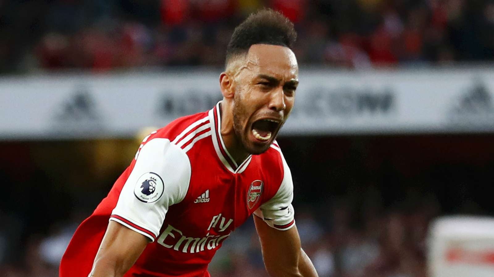 Aubameyang bat kip Messi o cuoc dua chiec giay Vang chau Au mua nay hinh anh