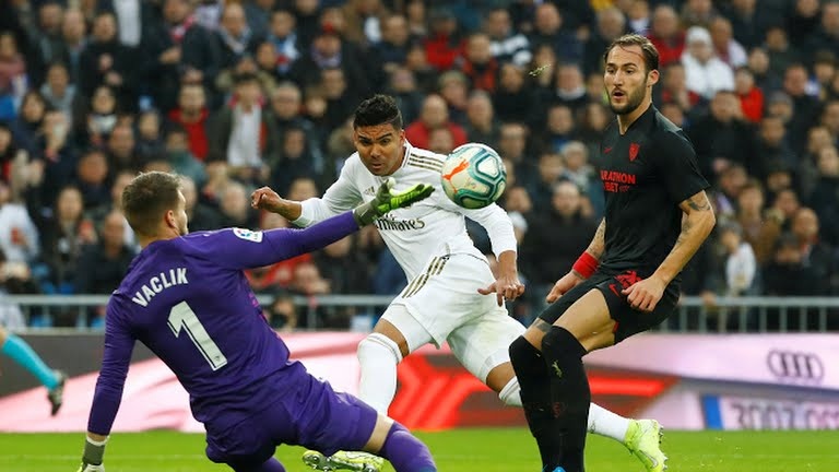 Real Madrid 2-1 Sevilla anh 7