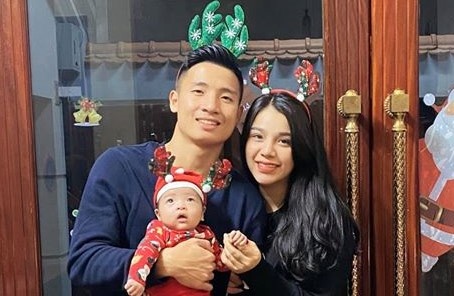 Bui Tien Dung mung tuoi vo hon 230 trieu dong hinh anh