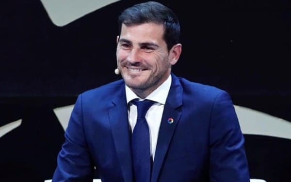 Casillas tranh cu chu tich Lien doan Bong da Tay Ban Nha hinh anh
