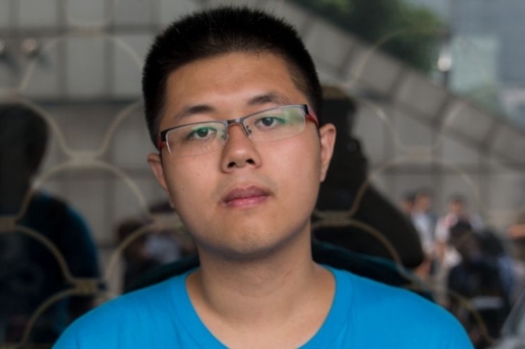 Cloud9 hoi ngo EE, T1 cong bo doi hinh Dota 2 moi hinh anh