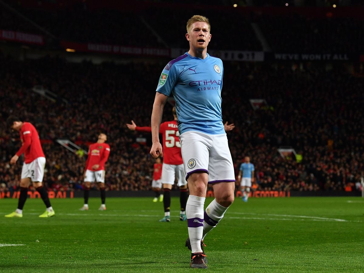 Doi hinh ket hop derdy Manchester: Man City ap dao anh 8