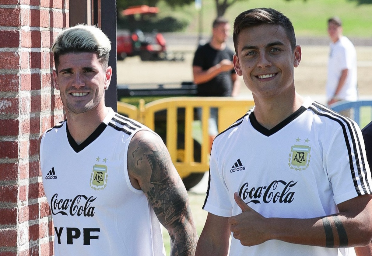 6 cau thu tu tam dich Covid-19 chau Au duoc goi len DT Argentina hinh anh