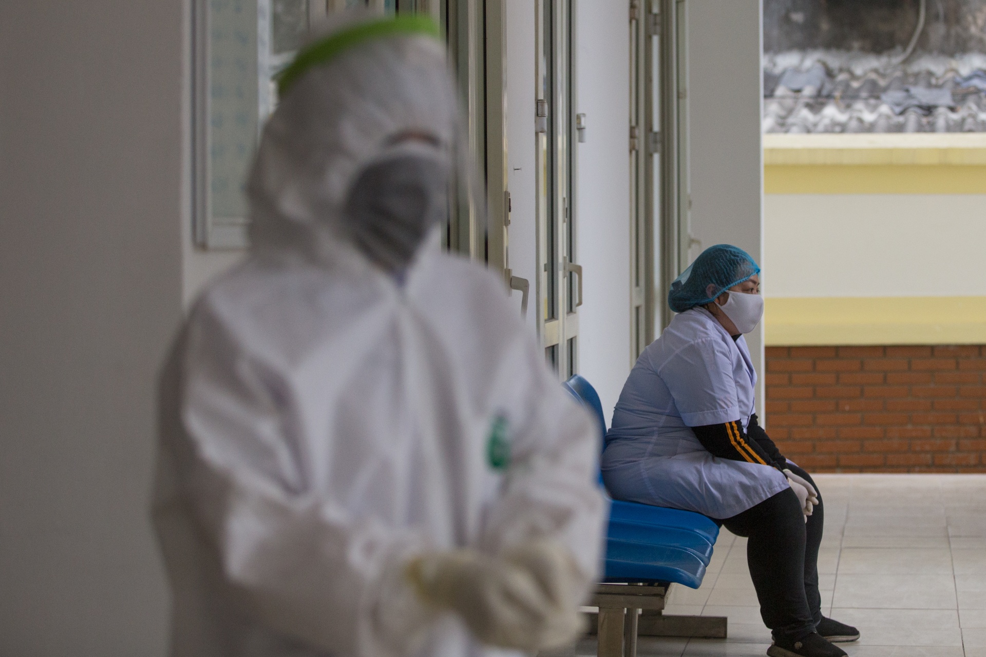 Lay mau xet nghiem cho nguoi ve tu vung dich anh 7