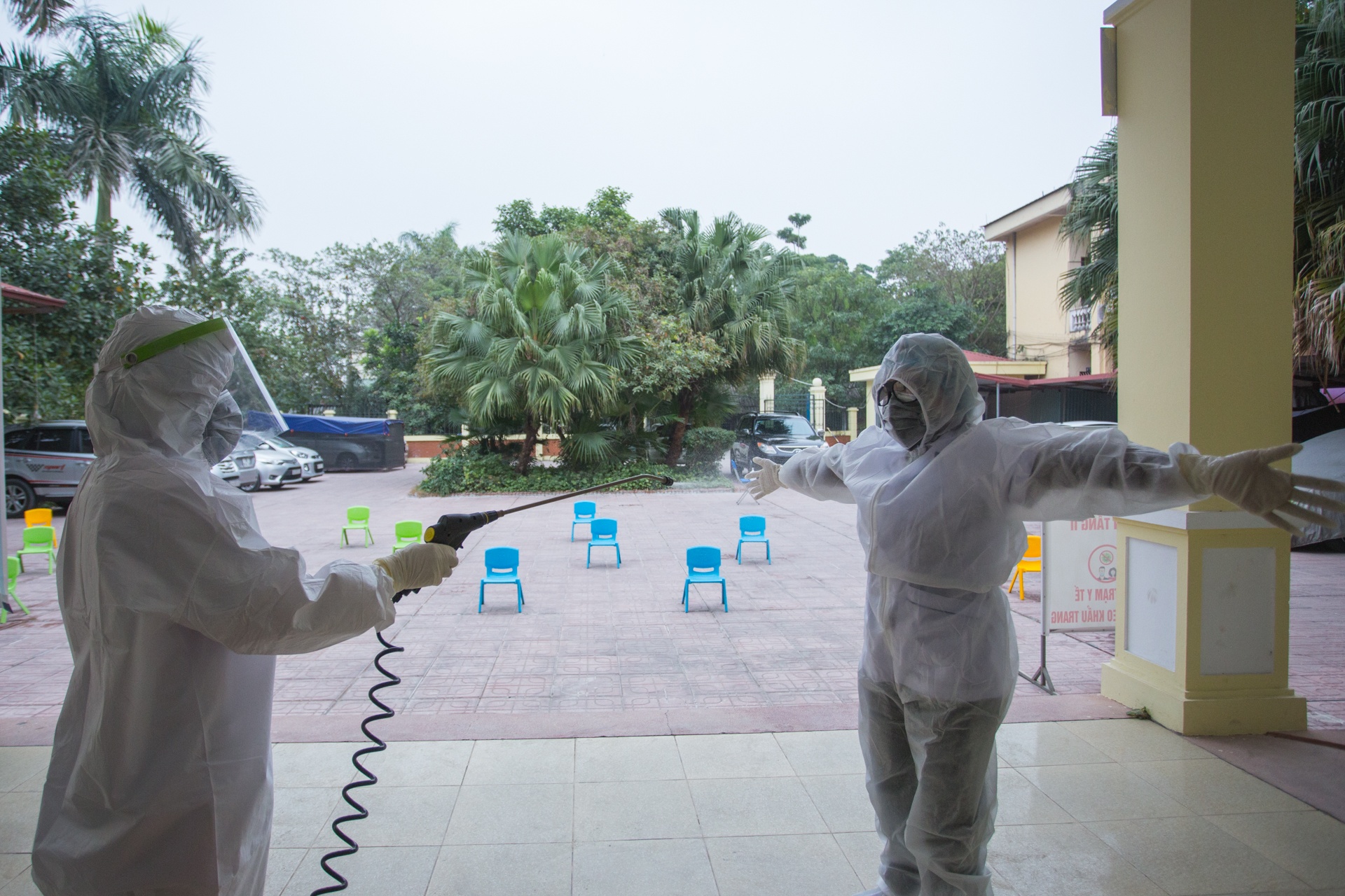 Lay mau xet nghiem cho nguoi ve tu vung dich anh 8