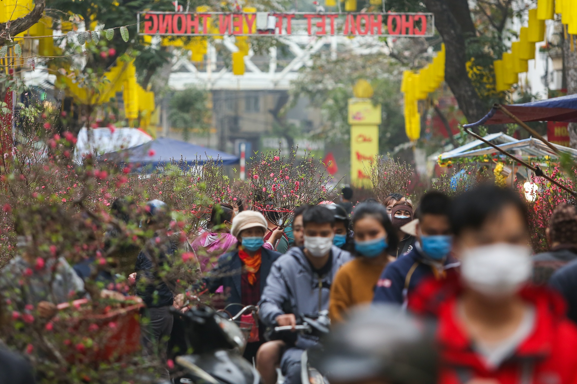 nhon nhip sam tet nhung ngay cuoi nam anh 1