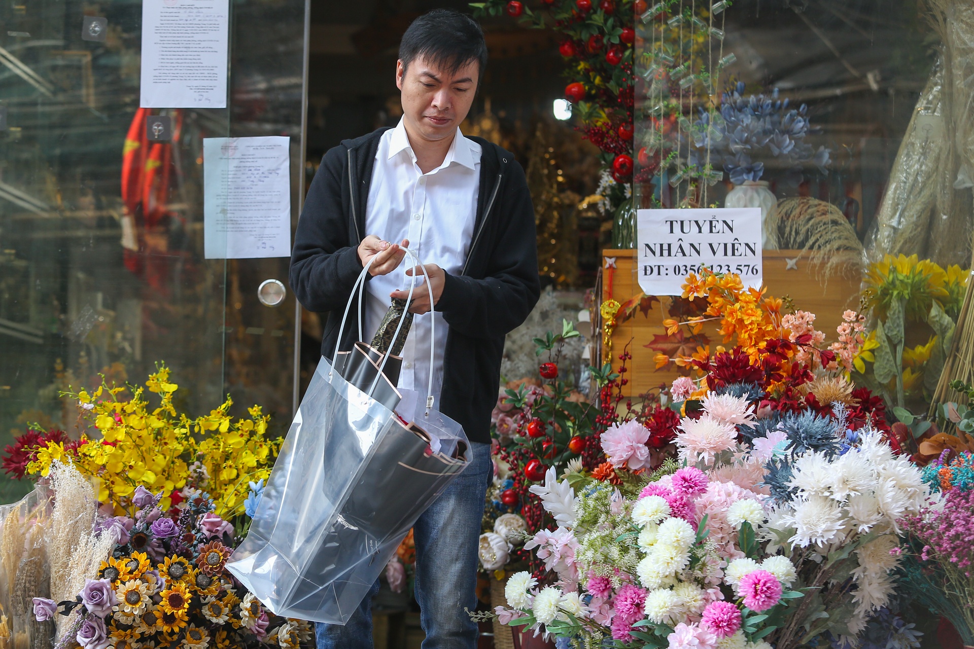 Cua hang hoa,  qua tang vang ve ngay le tinh nhan anh 7