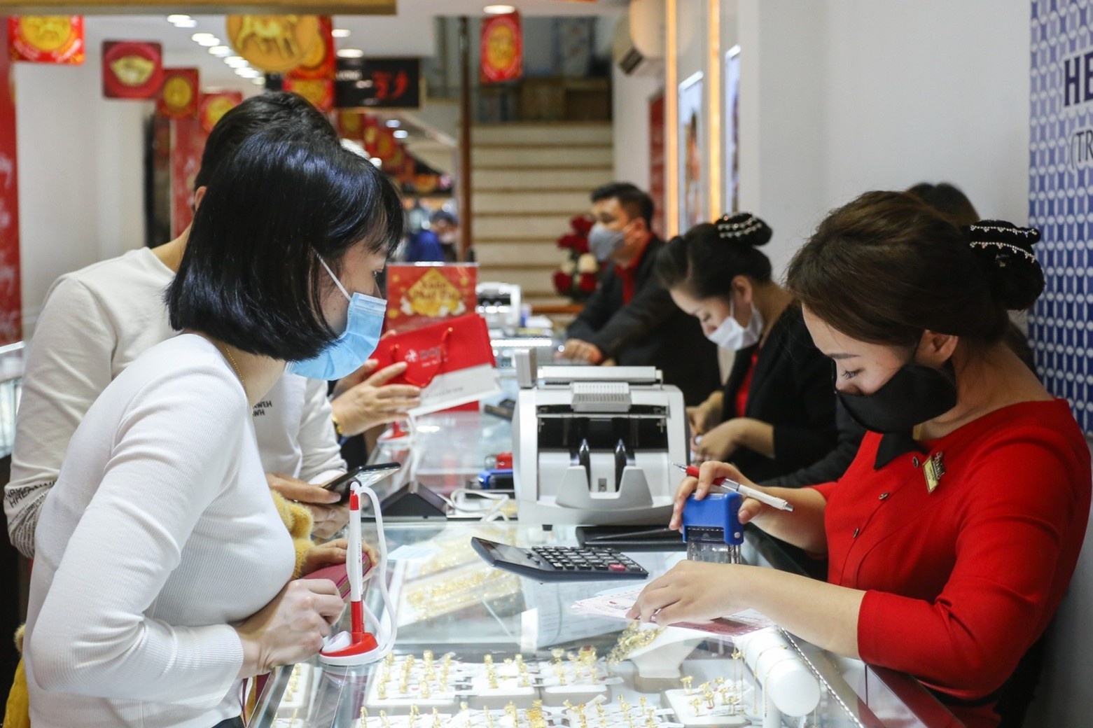 Dam bao phong dich khi mua vang som ngay via Than Tai anh 9