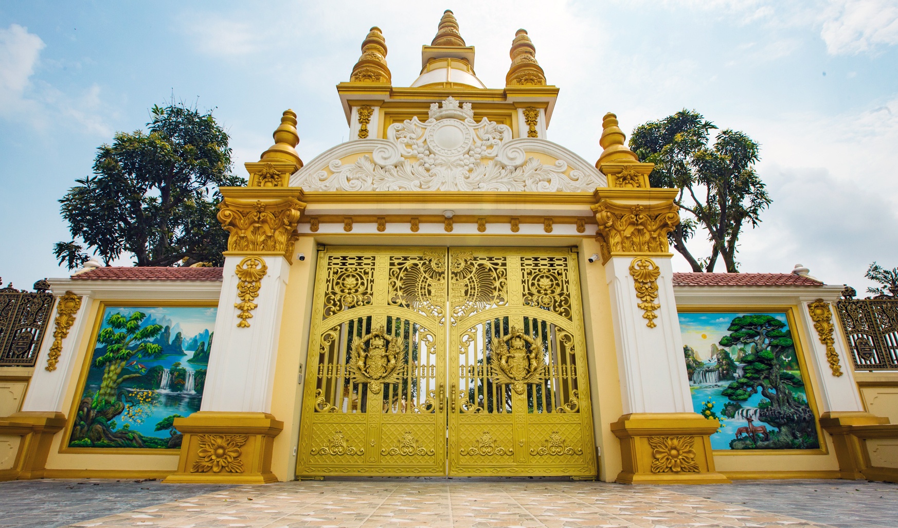 Can canh toa lau dai dat vang anh 4