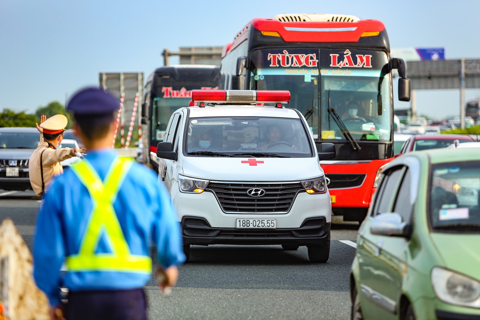 Va cham o to,  cao toc Phap Van - Cau Gie un tac chieu 2/5 anh 6