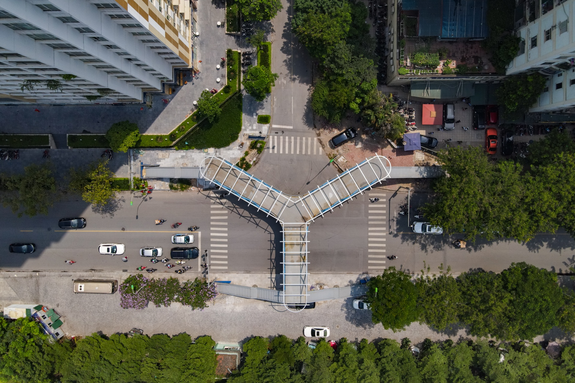 Cau vuot bo hanh chu Y dau tien o Ha Noi anh 1