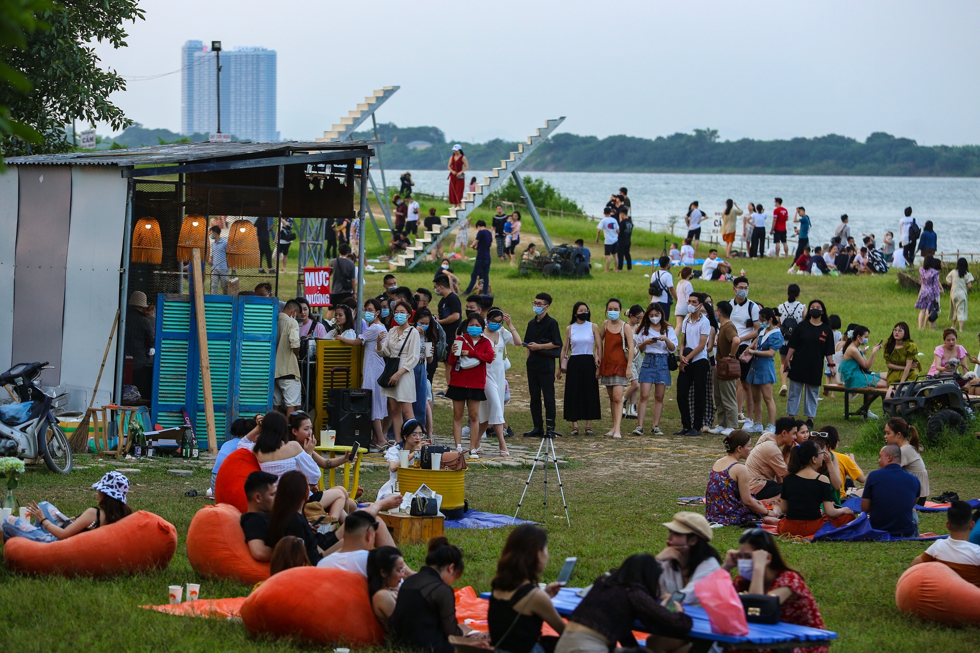 Bai da song Hong dong duc ngay cuoi tuan anh 7