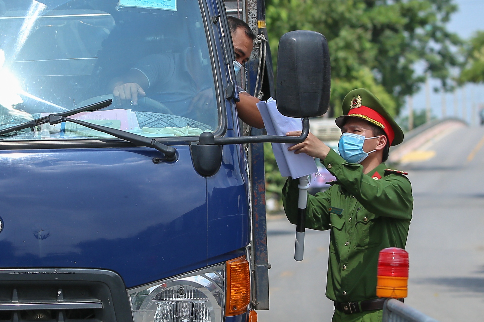 Hang loat chot chan phong dich o ngoai thanh Ha Noi anh 9