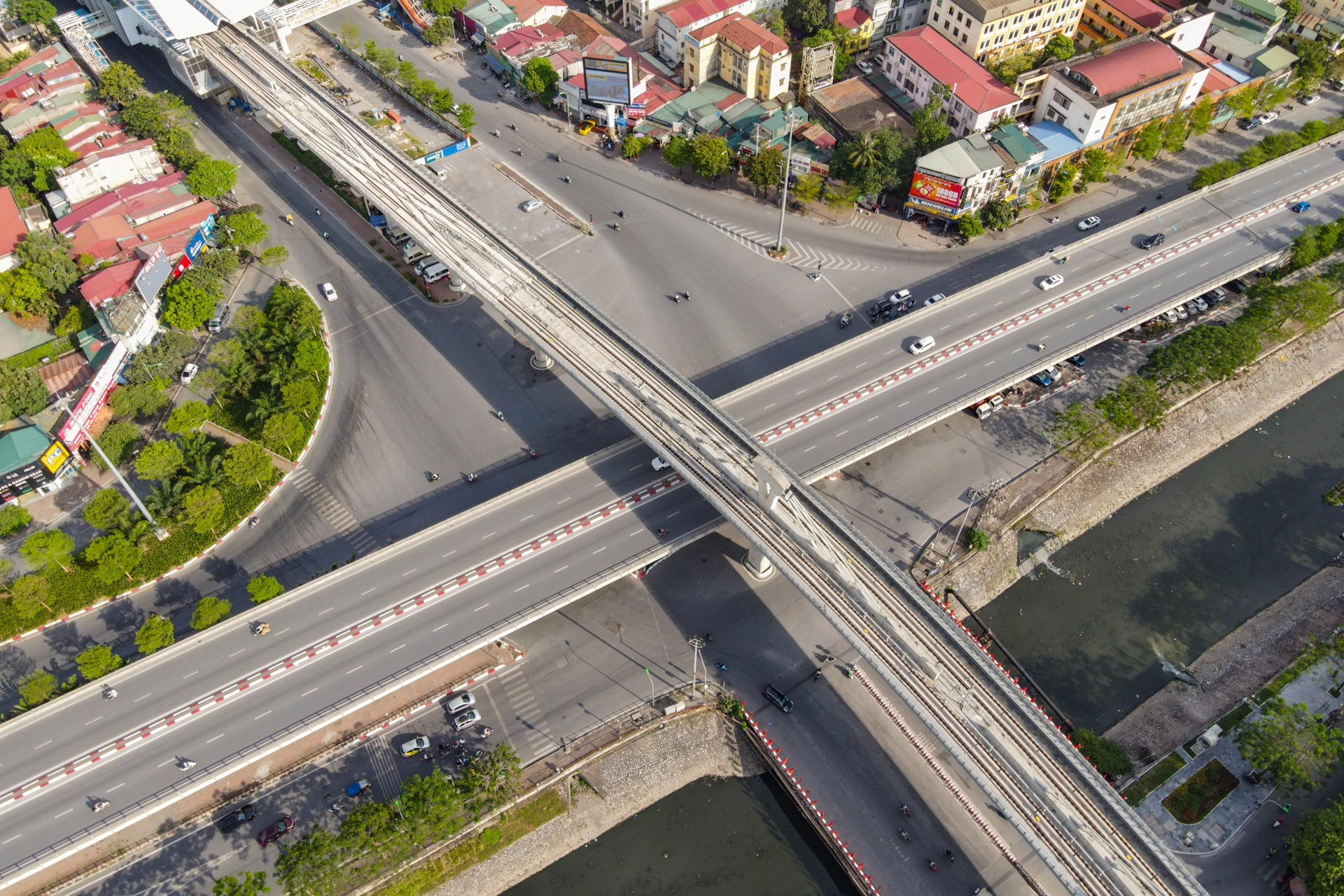 Ha Noi vang ve nhin tu tren cao anh 7
