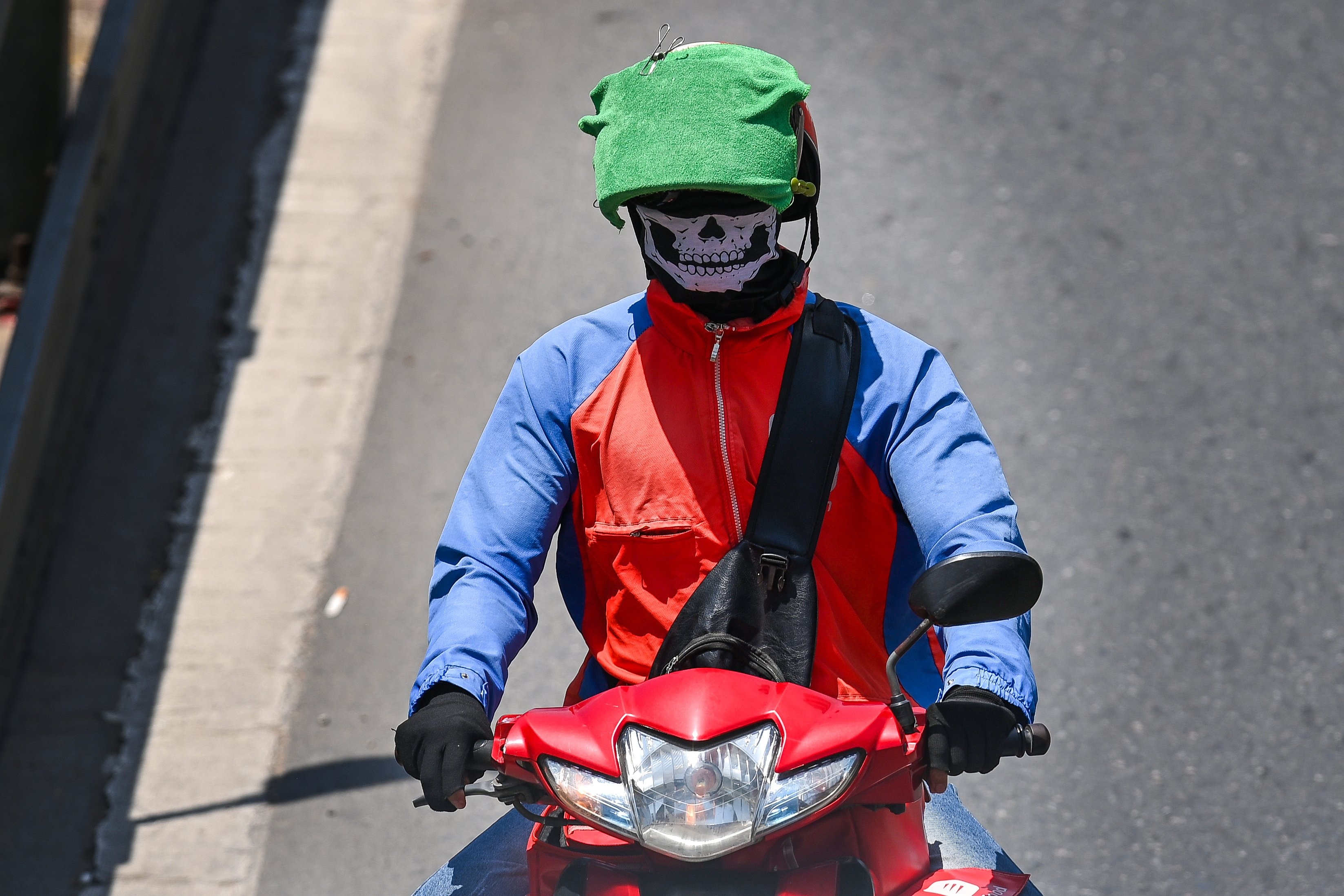 Hà Nội nắng nóng 50 độ ảnh 3 Ha Noi nang nong 50 do anh 3