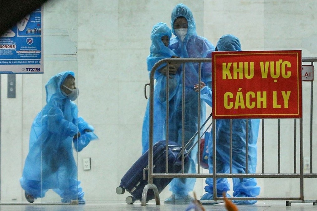 Mot gia dinh 4 nguoi o Ha Noi nghi mac Covid-19 hinh anh