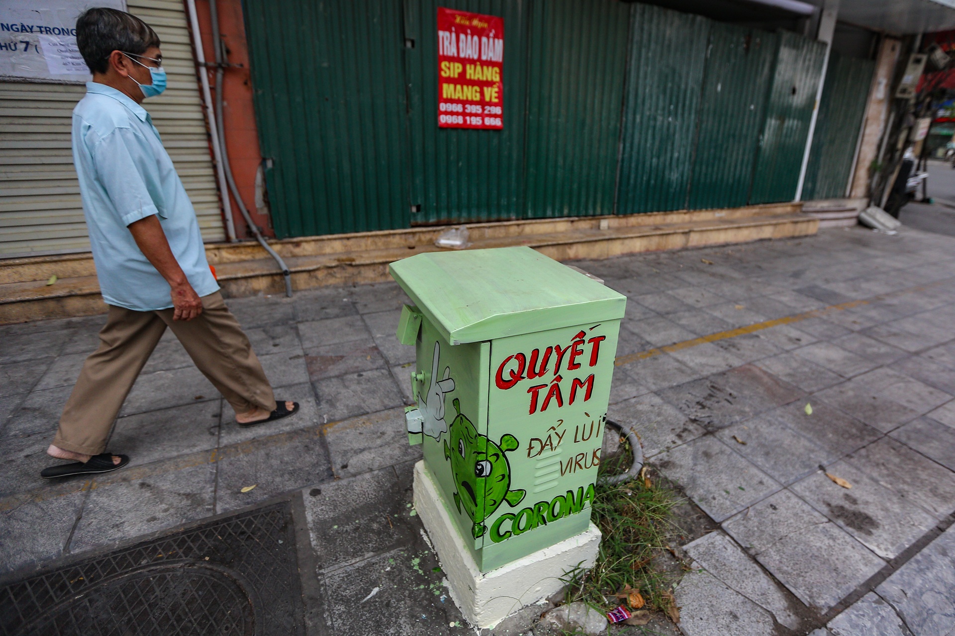 Bac si chong dich anh 10