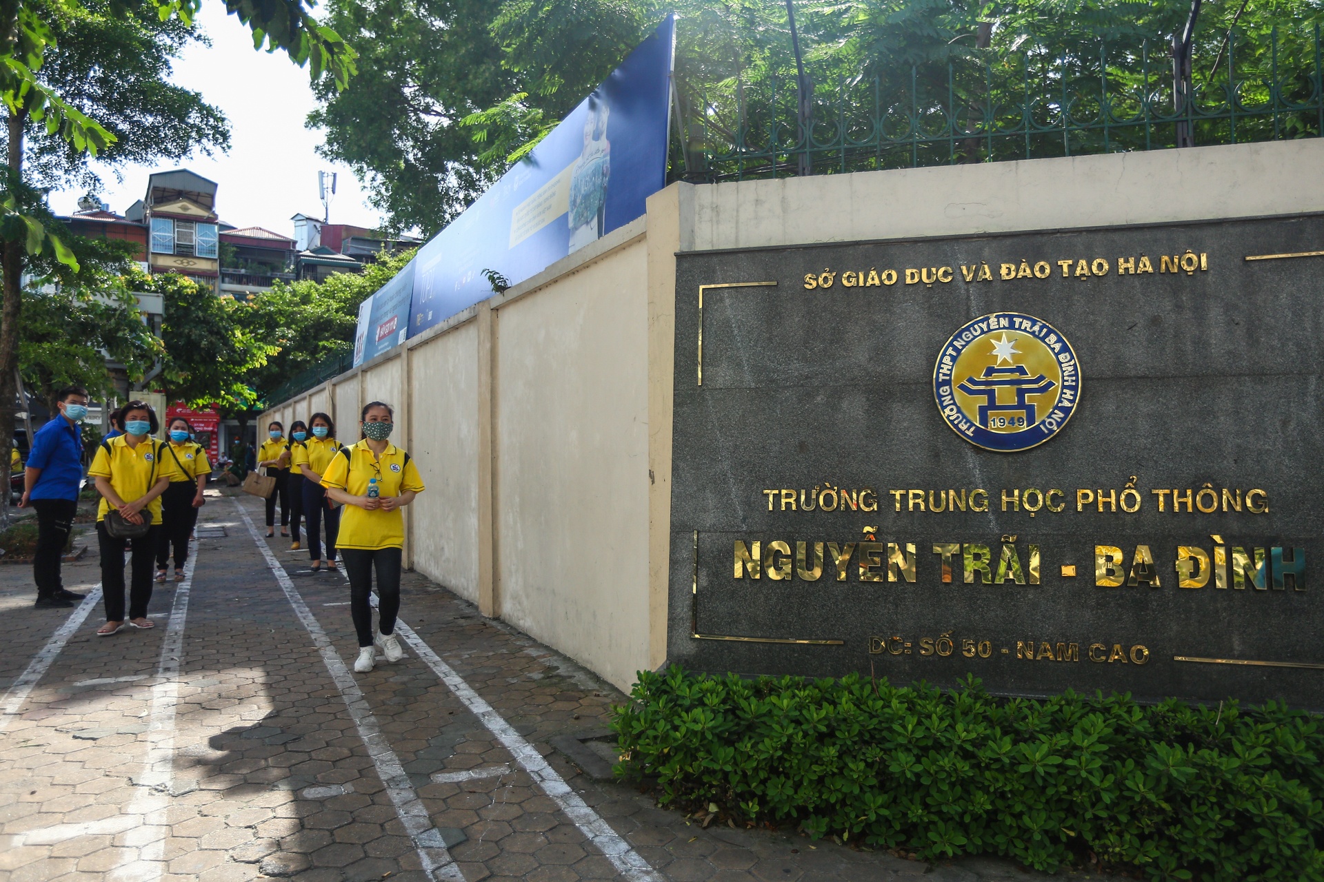 Dien tap tinh huong thi sinh thi THPT Quoc gia nghi mac Covid-19 anh 1