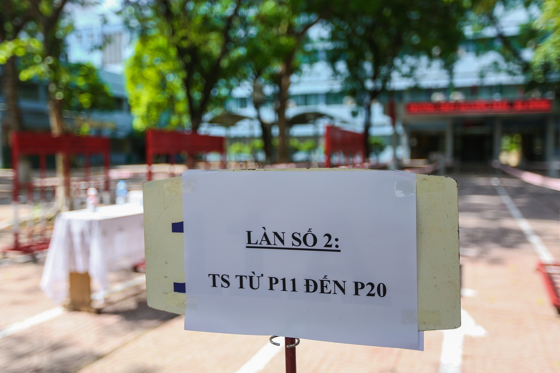 Dien tap tinh huong thi sinh thi THPT Quoc gia nghi mac Covid-19 anh 3