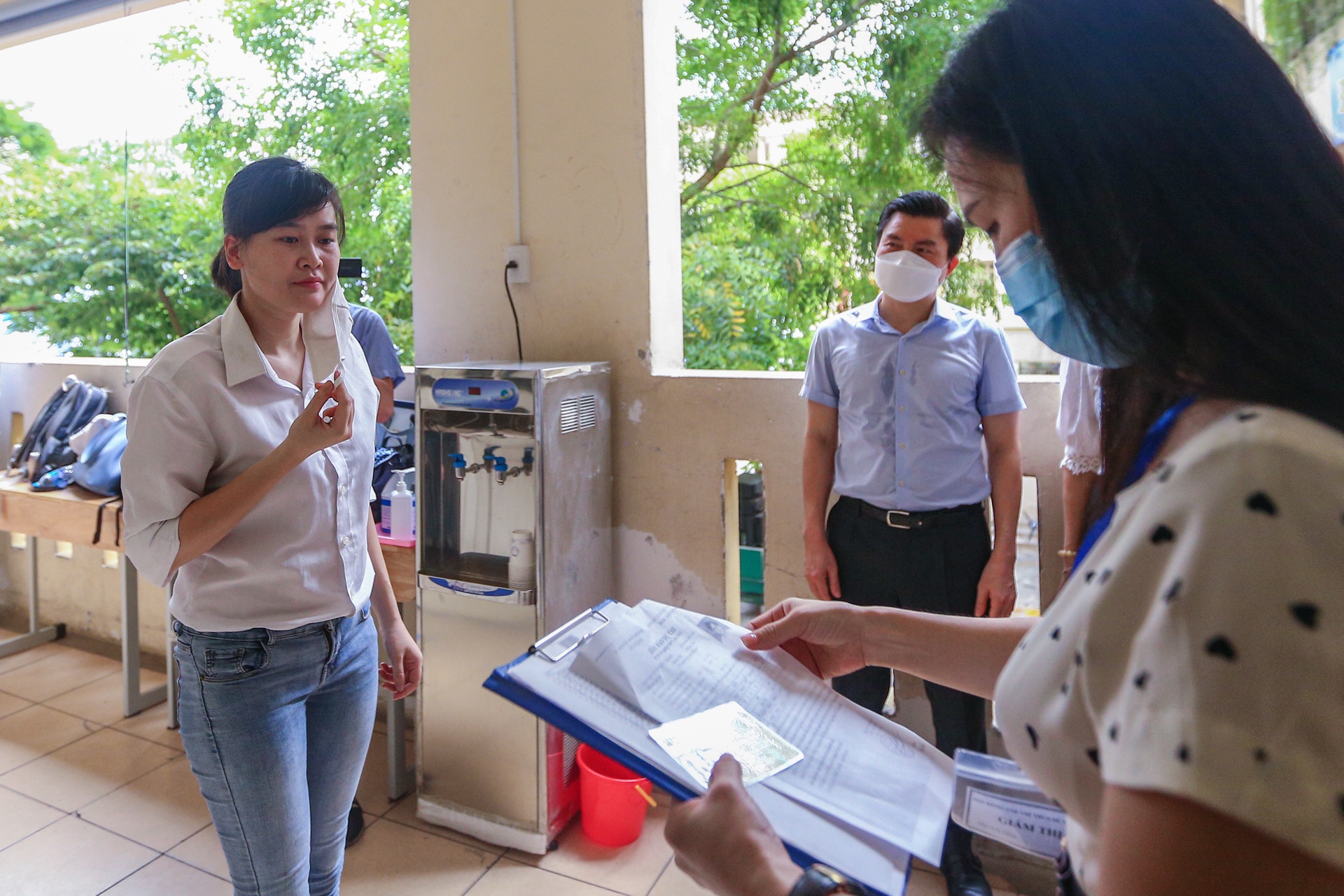 Thi tot nghiep THPT anh 6