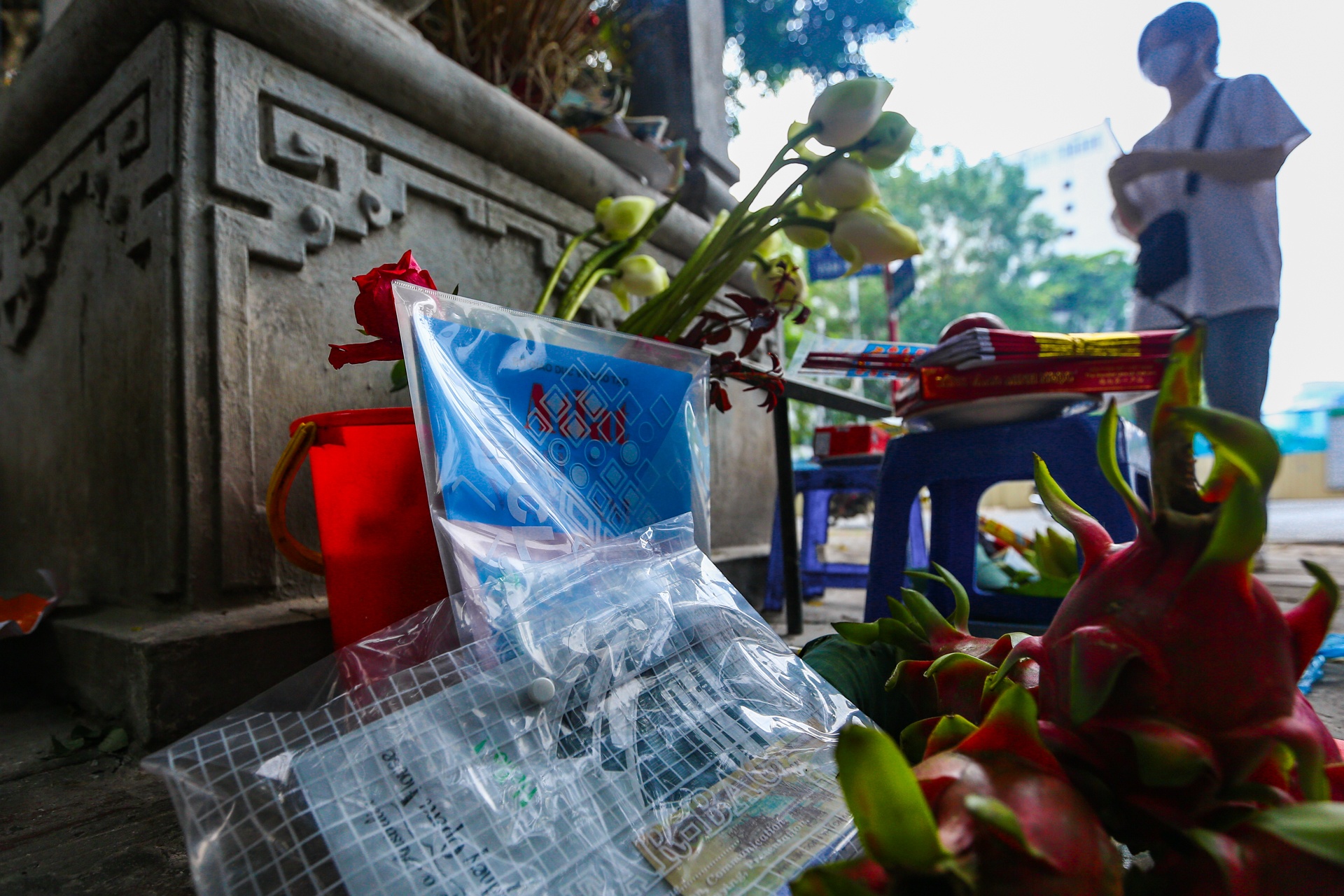 Muôn kiểu "lễ vật" cầu may trước kỳ thi THPT Quốc gia ảnh 5 Muon kieu "le vat" cau may truoc ky thi THPT Quoc gia anh 5