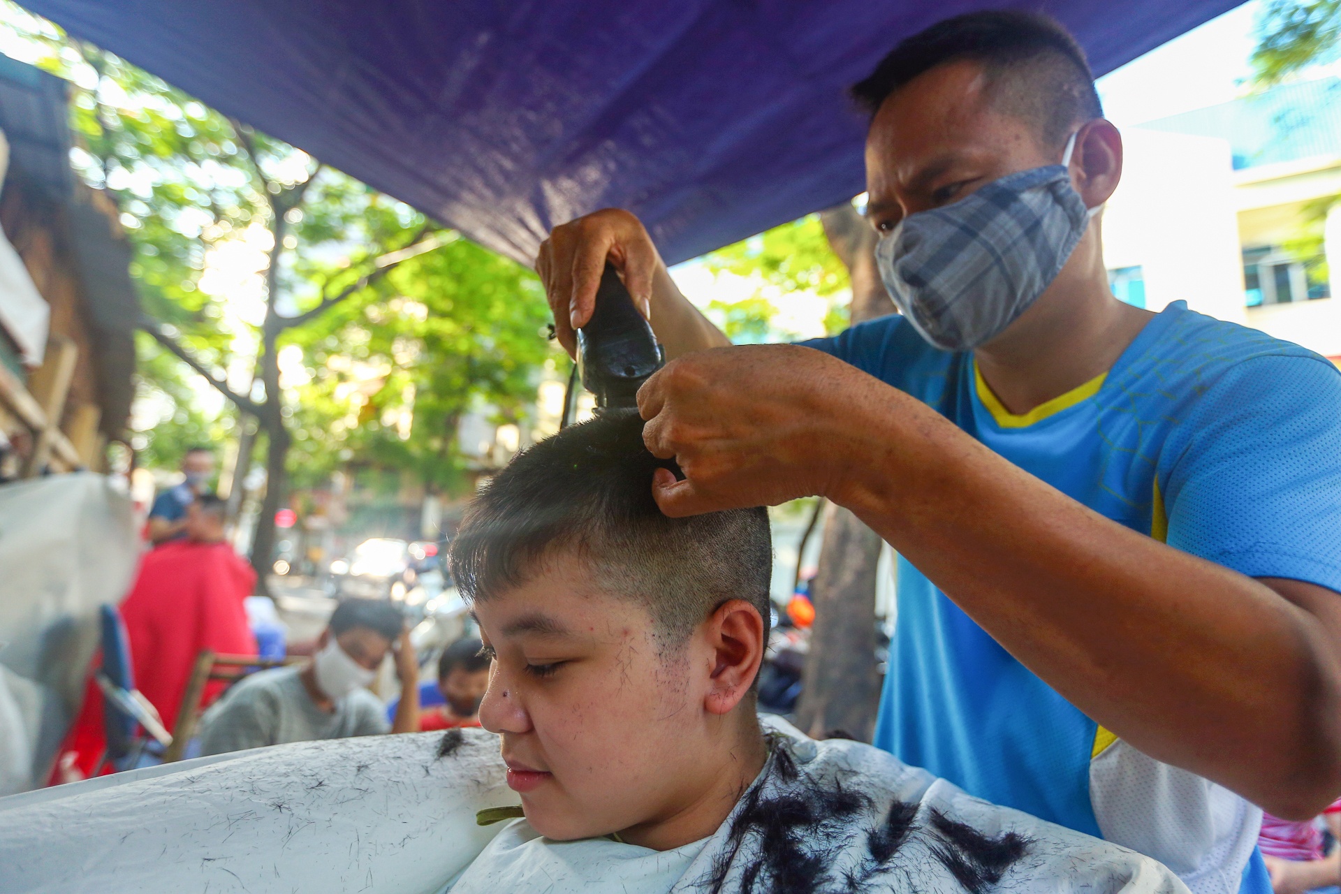 Hang cat toc dong nghit tu chieu toi toi muon truoc gio dong cua anh 2