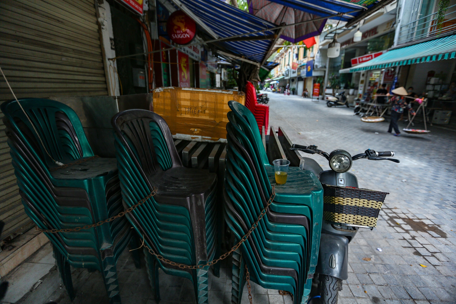 Pho am thuc Tong Duy Tan vang ve mua dich anh 5