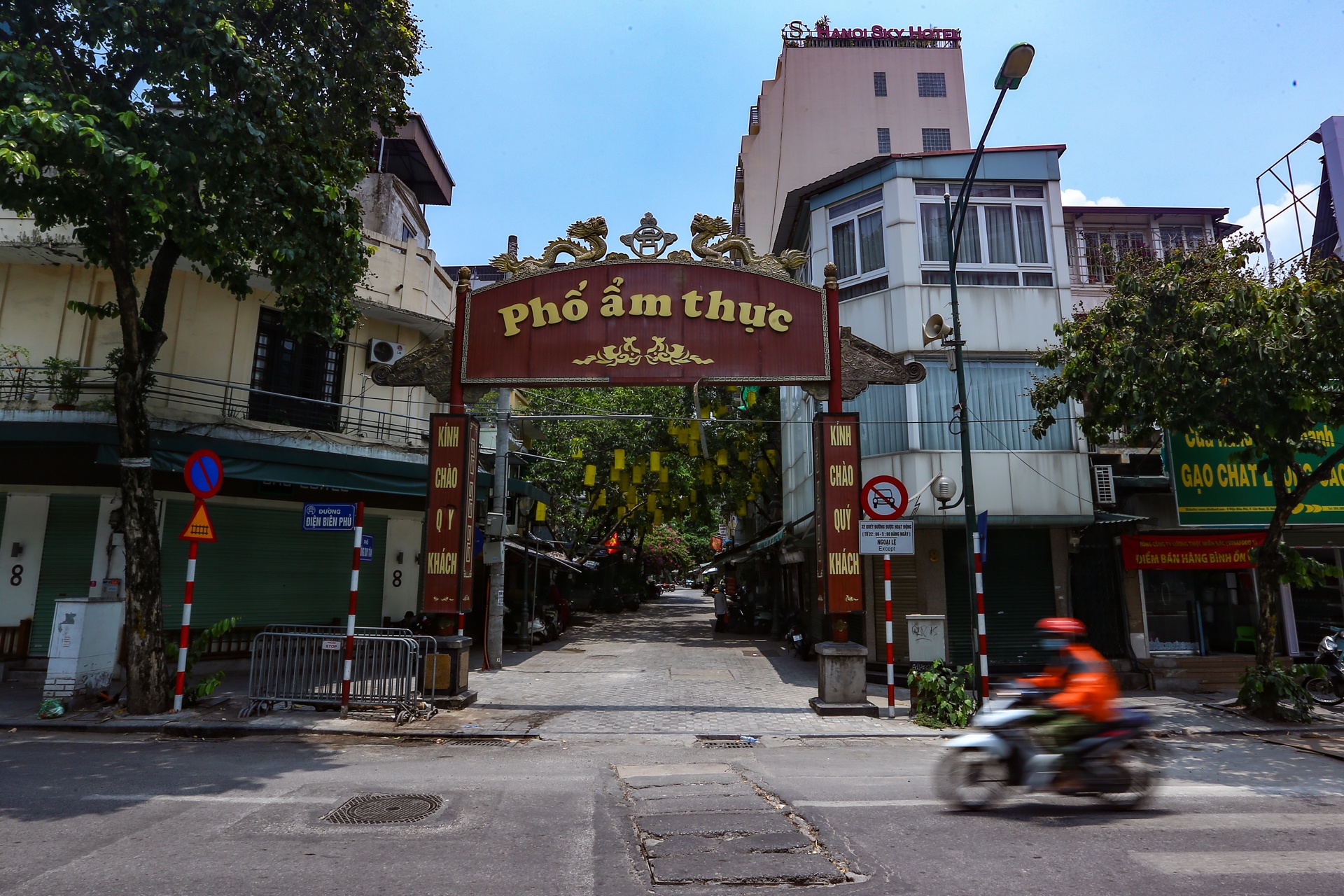 Pho am thuc Tong Duy Tan vang ve mua dich anh 1